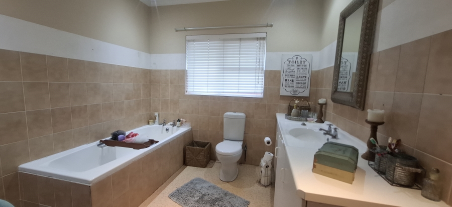 3 Bedroom Property for Sale in Gonubie Eastern Cape